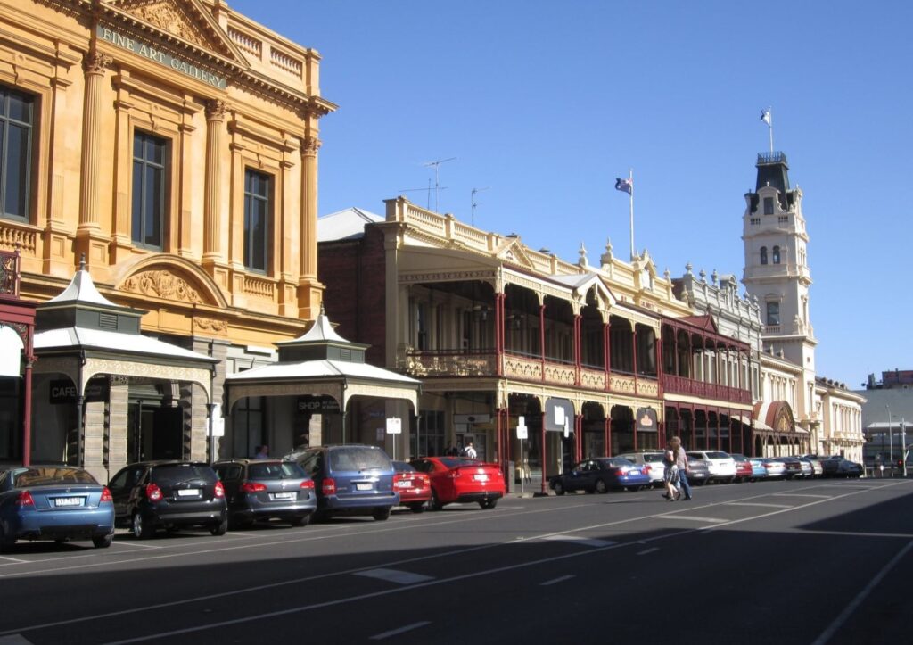 Chauffeur Service Ballarat – Pearl Chauffeur Cars